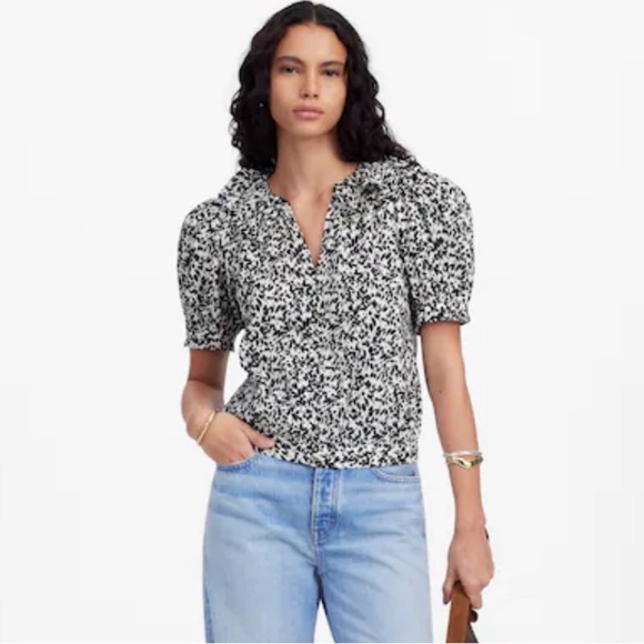 Madewell Ruffled Button-Front Top in Floral - Picture 2 of 5